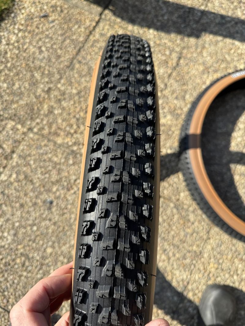 Maxxis rekon 29x2.4