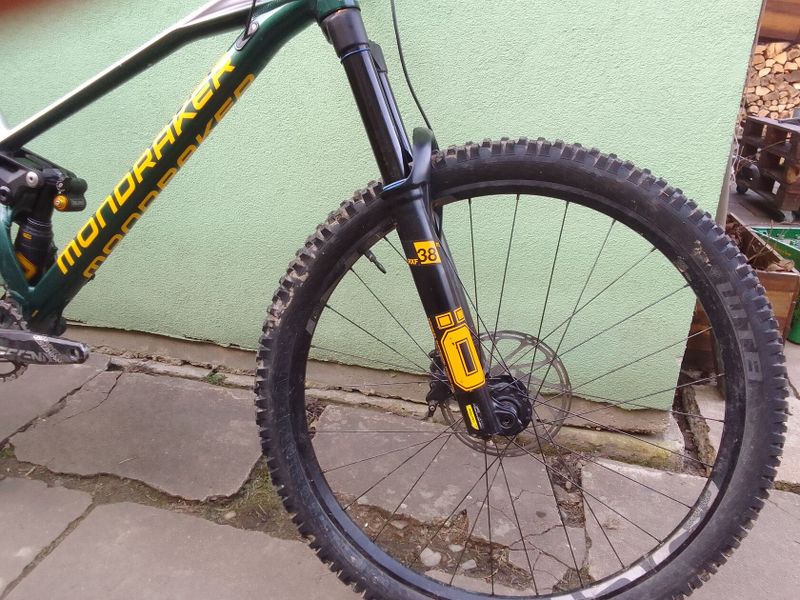 mondraker superfoxy r 2023