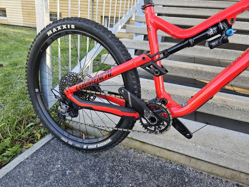 Commencal Meta AM V4.2 Essential 650B/27,5" vel.M 