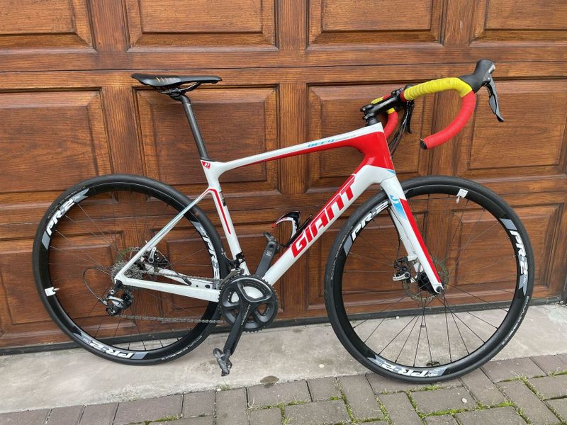 Giant Defy Advanced - M Carbon Disc Ultegra