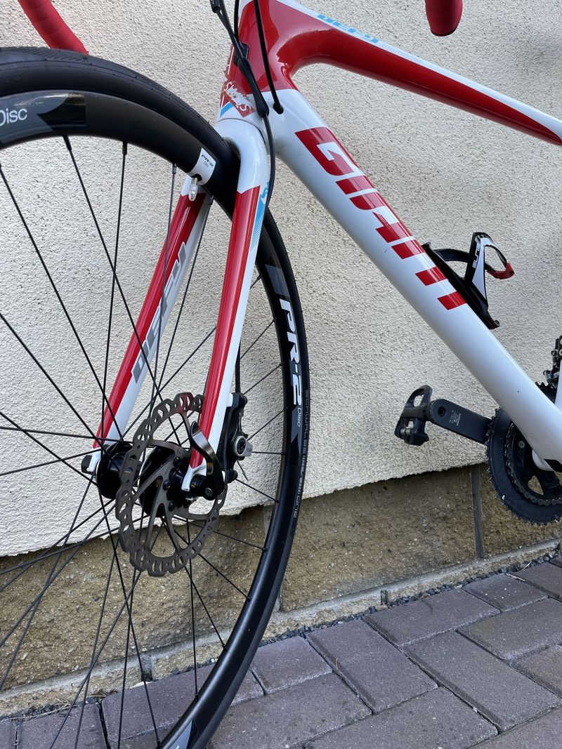 Giant Defy Advanced - M Carbon Disc Ultegra