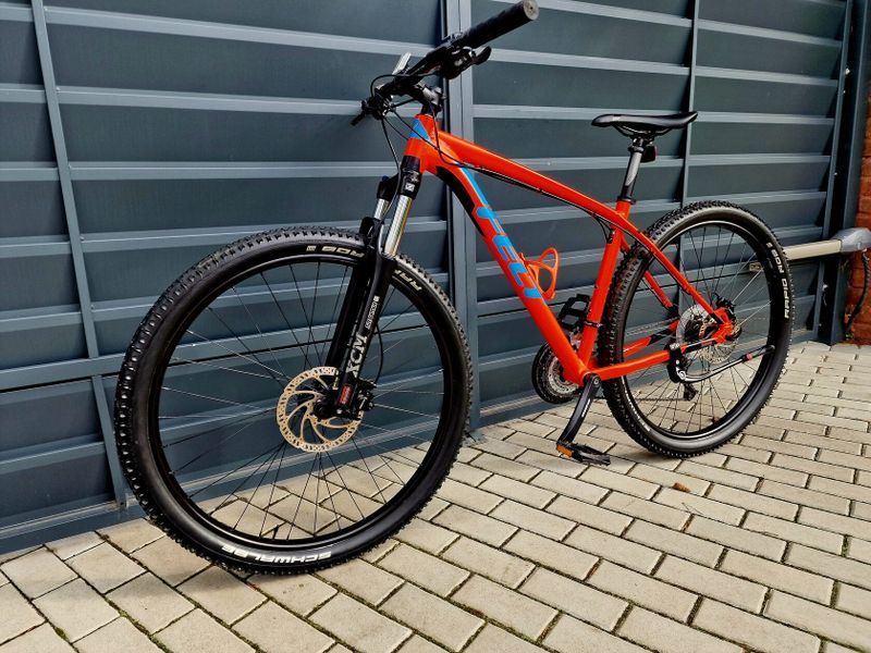 (62)Horské hliníkové kolo Felt 29" Kotoučové brzdy