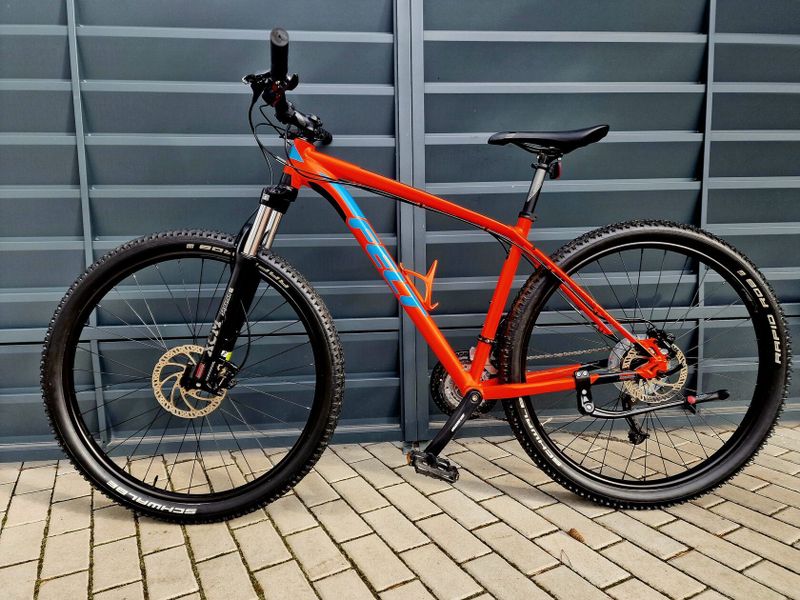 (62)Horské hliníkové kolo Felt 29" Kotoučové brzdy