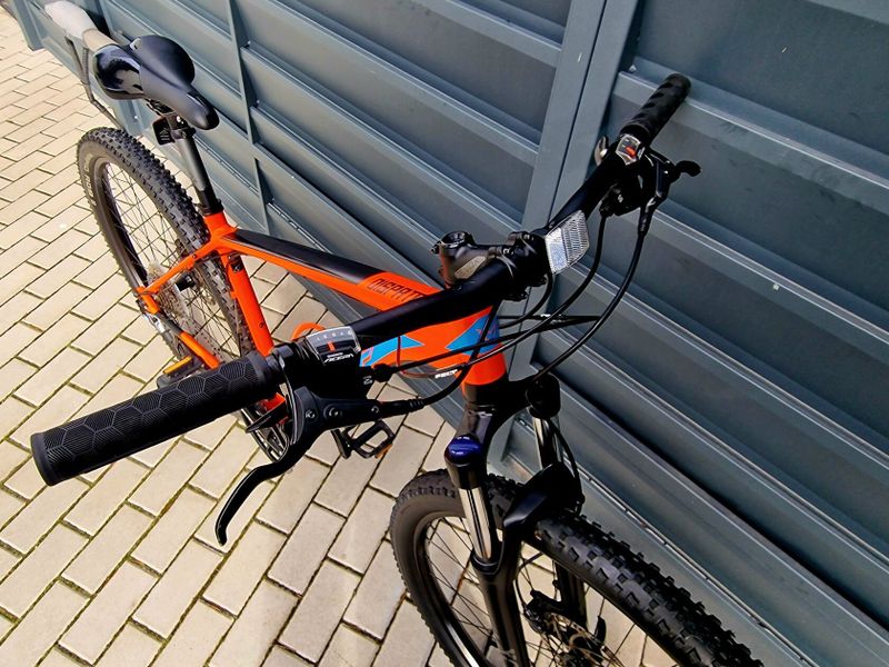 (62)Horské hliníkové kolo Felt 29" Kotoučové brzdy