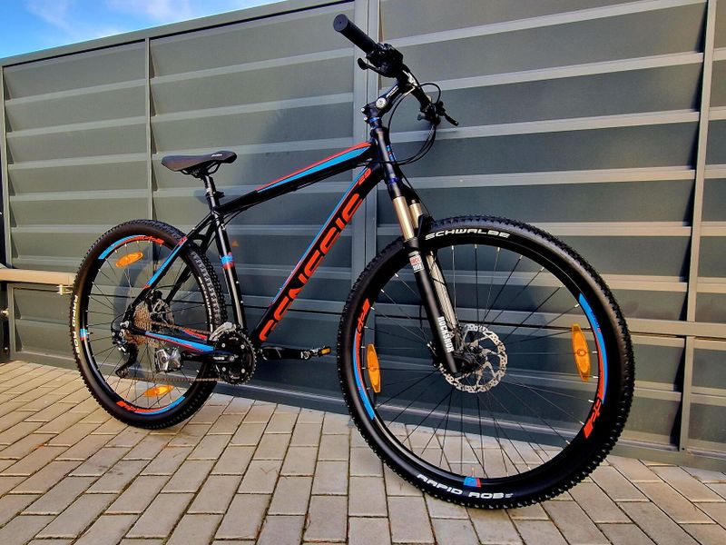 (65)Horské hliníkové kolo Genesis 29" Air