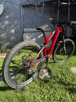 Trek E2 session 9.9 M