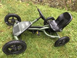 šlapací kára Berg Buddy Jeep Junior (go-kart)