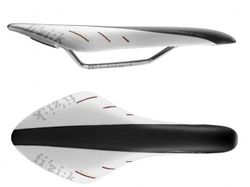 Sleva -30% na NOVÉ silniční sedlo Fizik Arione R3 Kium Black/White