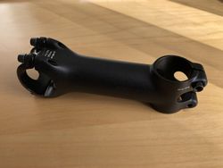 Prodám představec SPECIALIZED 110mm, +/-6st., sundaný z nového kola po koupi, bez poškození