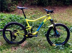 Giant Trance trail bike