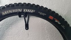Prodám Maxxis Minion DHF 27,5x2,50 3C MaxxGrip DH casing
