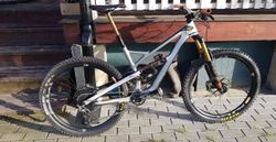 YT jeffsy cf pro race 160 27,5