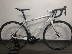 Trek Domane 5.2- (i manželce by slušel)