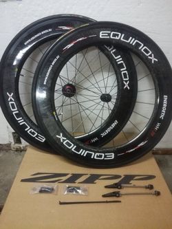 Vysoká karbon kola, 80 mm, váha 1680 g, galdy Tufo Elite Ride, kazeta Sram Red 11-26, příslušenství