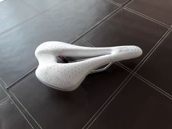 Selle Italia MAX SLR GEL FLOW 143mm