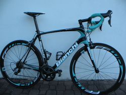 BIANCHI Infinito CV Ultegra