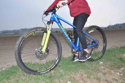 Juniorské horské kolo GHOST NILA 3 LC velikost XC/13,5“, s koly 26“ a 27,5“