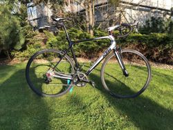 prodám po dílech zakázkovou stavbu na rámu KTM Revelator carbon velikost 59 (P.C. 80000,-)