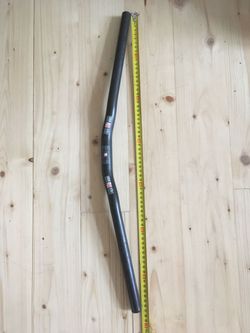 Celokarbonová řídítka 25.4mm, 660mm, 174g