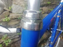 retro řízení Campagnolo Chorus, závitové