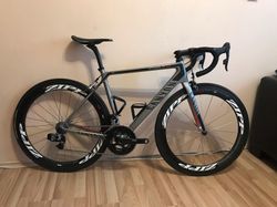 Canyon ultimate CF SLX, sram red Etap, ZIPP 404 váha 5,73kg 172 - 178 CM