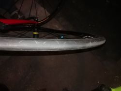 Mavic aksium