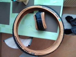 pláště Schwalbe Nobby Nic, evolution liteskin, kevlar patka, 26x2.25