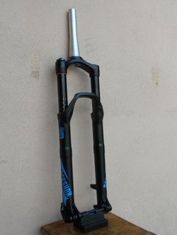 NOVÁ ROCK SHOX REBA RL 29"/27,5+ BOOST