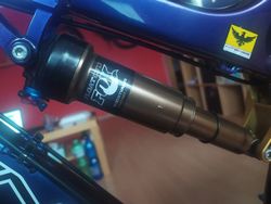 Tlumič FOX Float CTD Boost-valve Kashima 216x63