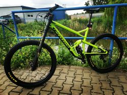 Cannondale Jekyll 1v top stavu