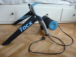 Tacx Genius - domácí cyklotrenažer