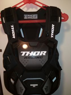 Chránič hrudi Thor