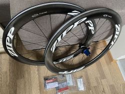Zipp 404 Firecrest NOVÉ, plášťové, bílé