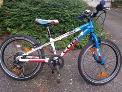 Dětské horské kolo CUBE Race, 20 palců
