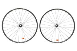 DT Swiss XR-1650, náboje 350