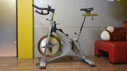 Spinningové kolo SHCWINN SPINNER