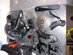 Prodám SHIMANO 105 R7000