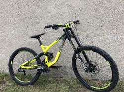 Commencal Supreme DH V3 650B