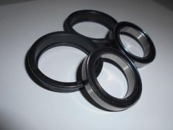 Ložisko středu BB30 6806-2RS
