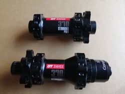 Set nábojů DT Swiss 370, 28 děr straightpull XD
