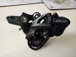 Shimano Zee DH