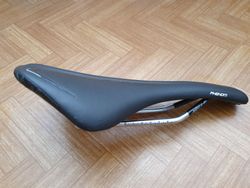 Sedlo SPECIALIZED Phenom Comp Black 143