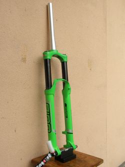 NOVÁ VIDLICE SR SUNTOUR AION DS-RL-R 15QLC32 27.5