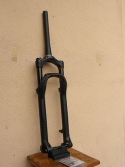NOVÁ VIDLICE ROCK SHOX JUDY GOLD RL 15X110 BOOST