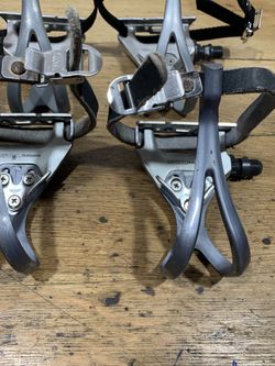 Pedály Shimano 105 s klipsnami