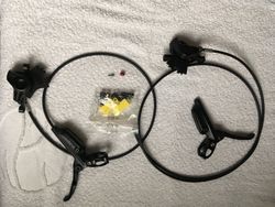 Prodám nové brzdy SRAM LEVEL TLM - sundané z nového kola