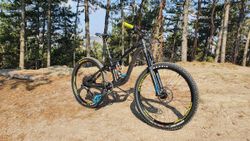 KNOLLY WARDEN 2018 CARBON, vel. M (173-183cm), ŠPIČKOVÝ STAV