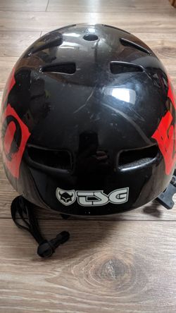 BMX, skate helma TSG