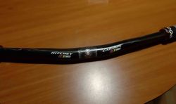 Prodám řidítka Ritchey WCS karbon délky 670mm + madla prologo
