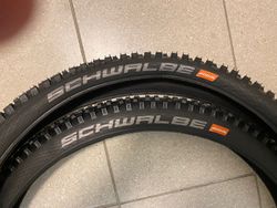 Schwalbe Magic Mary a Hans Dampf